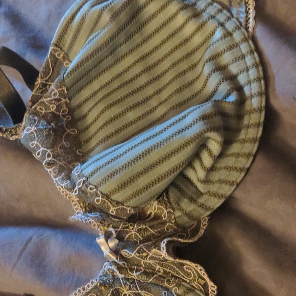 38DD Triumph Plus Size Bra Lace Bow Bra - Picture 4 of 16